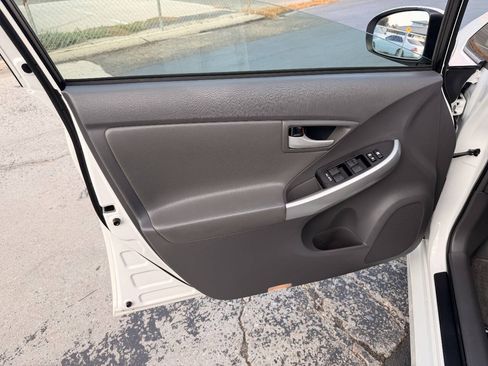 Used 2010 Toyota Prius Two FWD image 23