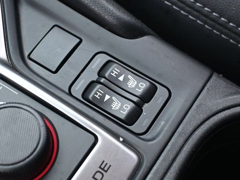 Used 2021 Subaru Forester Premium image 34