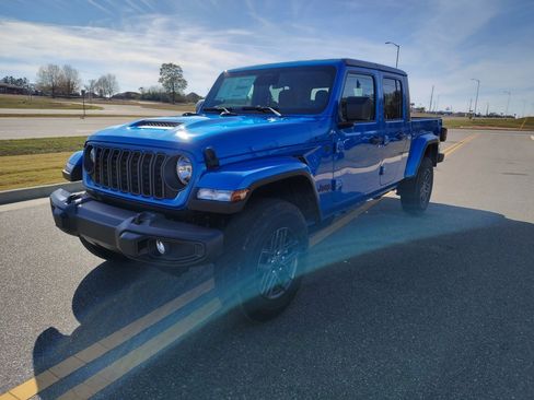 New 2026 Jeep Gladiator Sport image 3