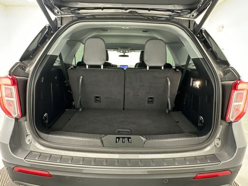 Used 2023 Ford Explorer XLT w/ Equipment Group 202A image 32