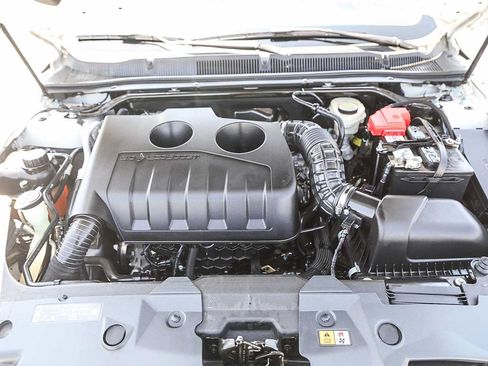 Used 2013 Ford Taurus SEL FWD image 25