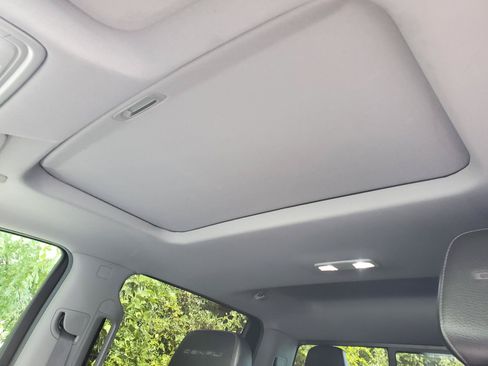 Used 2019 GMC Sierra 1500 Denali w/ Technology Package AWD/4WD image 27