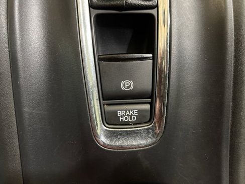 Used 2020 Honda HR-V LX image 23