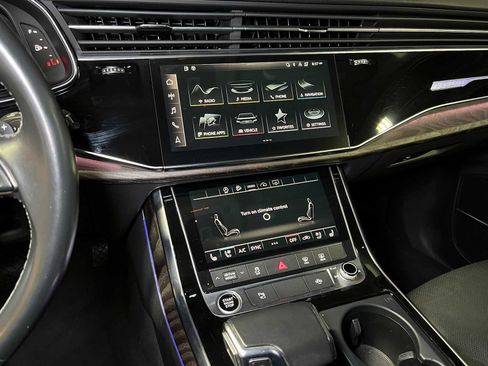 Used 2022 Audi Q8 Premium Plus w/ Premium Plus Package image 29