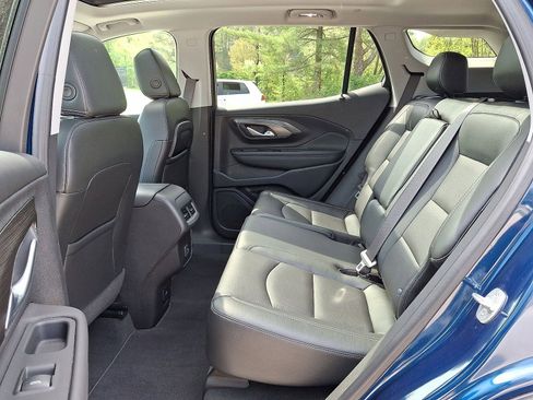 Certified 2022 GMC Terrain SLT w/ Tech Package AWD/4WD image 20
