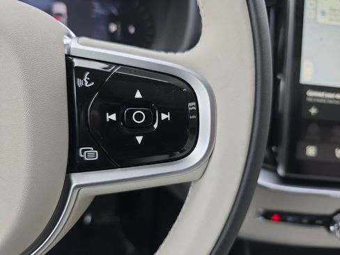 New 2026 Volvo XC90 B6 Ultra image 28