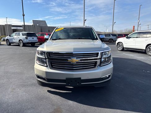 Used 2016 Chevrolet Suburban LTZ image 8
