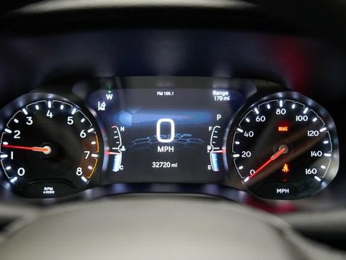 Used 2025 Jeep Compass Latitude w/ Convenience Group AWD/4WD image 32