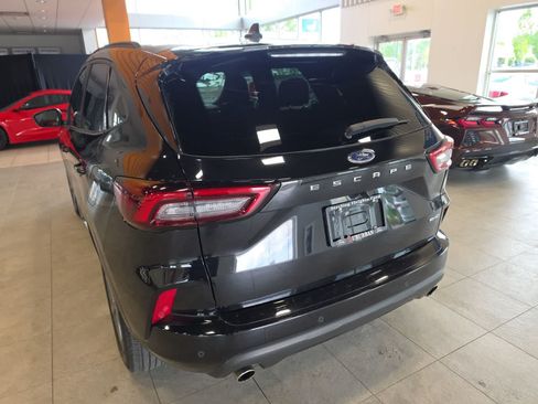 Used 2024 Ford Escape ST-Line w/ Tech Pack #1 AWD/4WD image 10