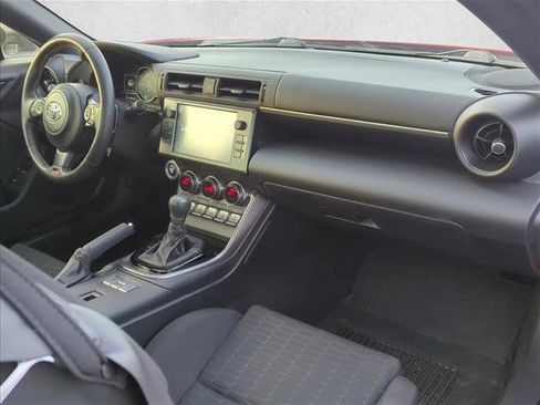 Certified 2023 Toyota GR86 image 24