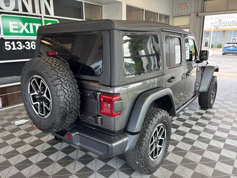 Used 2026 Jeep Wrangler Unlimited Rubicon AWD/4WD image 6