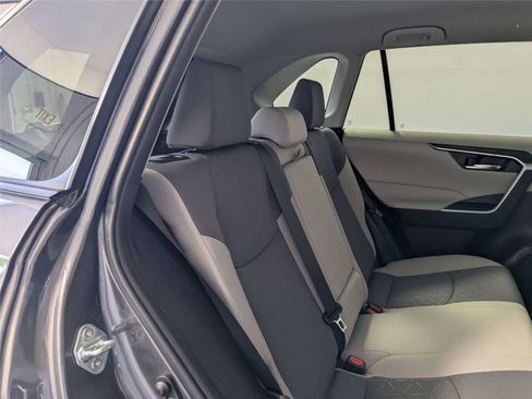Used 2024 Toyota RAV4 XLE image 27