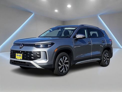 New 2026 Volkswagen Tiguan S image 1