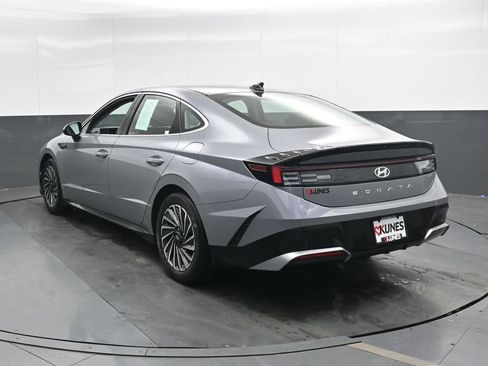 Certified 2024 Hyundai Sonata SEL FWD image 10