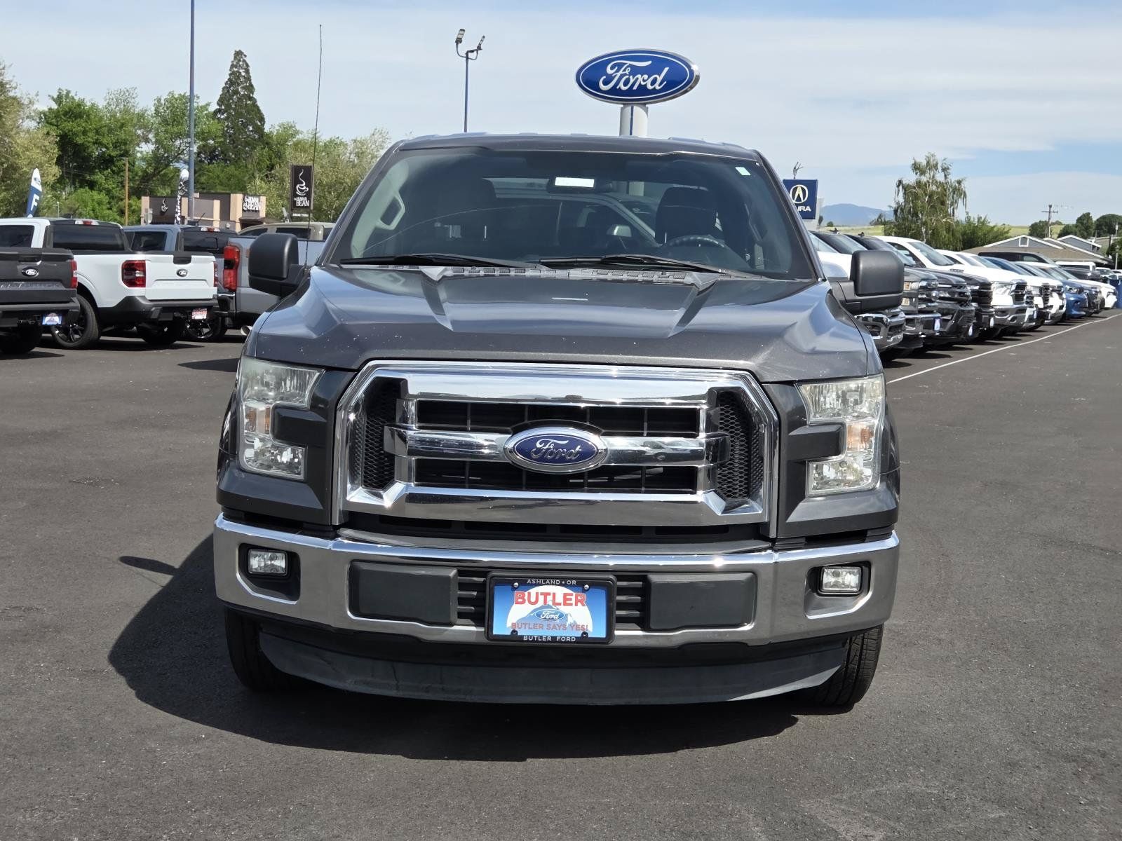 Used 2015 Ford F150 XLT RWD image 2