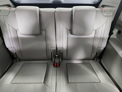 Used 2018 Volkswagen Atlas SE FWD image 15