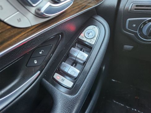 Used 2017 Mercedes-Benz GLC 300 image 17