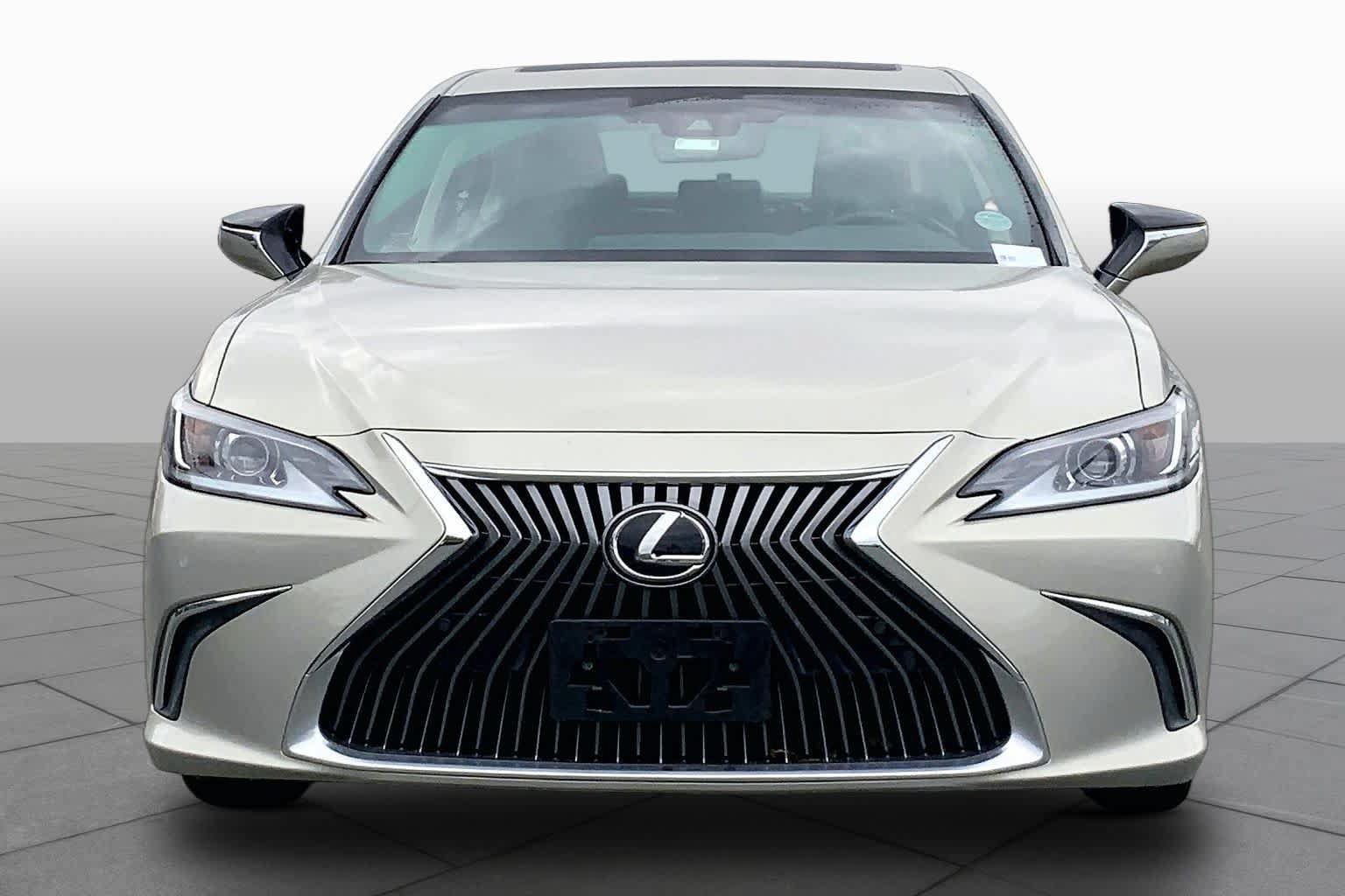 Certified 2021 Lexus ES 350 w/ Premium Package FWD image 3