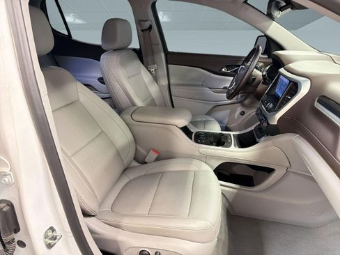 Used 2023 GMC Acadia SLT w/ Technology Package FWD image 30