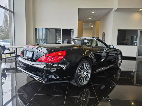 Used 2019 Mercedes-Benz SL 550 image 8