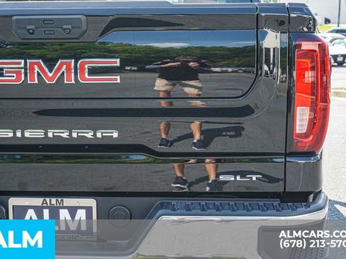 Used 2026 GMC Sierra 1500 SLT AWD/4WD image 12