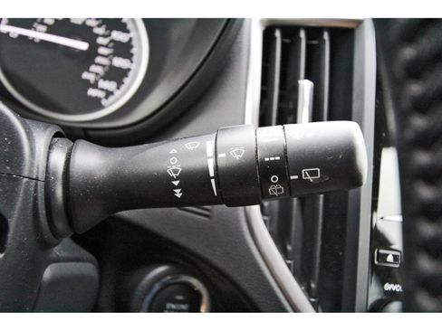 Used 2023 Subaru Forester Premium AWD/4WD image 17