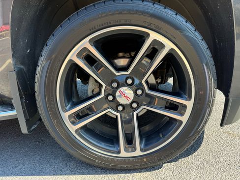 Used 2015 GMC Yukon XL Denali w/ Open Road Package image 13