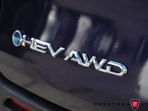 Used 2025 Toyota Sienna XLE w/ XLE Plus Package image 5