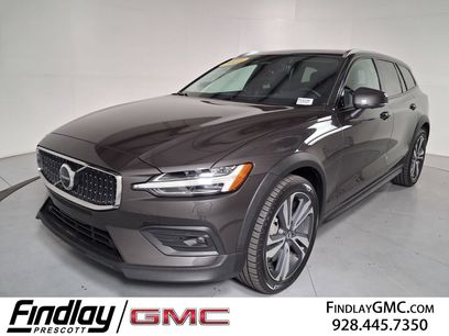 Used 2025 Volvo V60 B5 Cross Country Plus