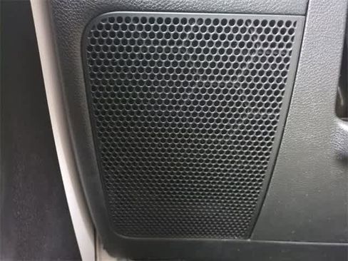 Used 2015 Jeep Wrangler Unlimited Sahara w/ Connectivity Group image 31