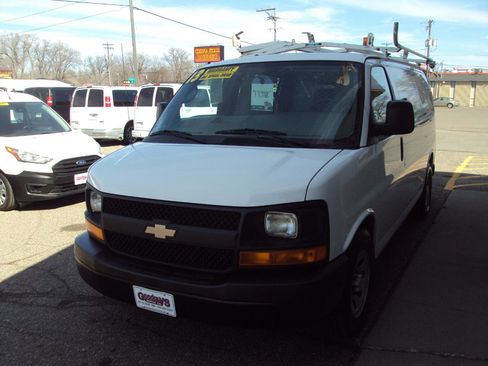 Used 2013 Chevrolet Express 1500 AWD w/ Power Package image 4