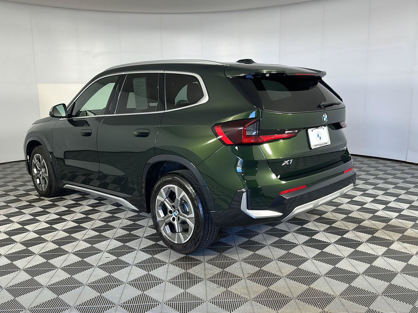 Used 2023 BMW X1 xDrive28i w/ Convenience Package AWD/4WD image 24
