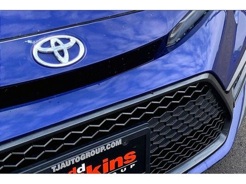 Used 2022 Toyota Corolla SE w/ Body Protection Package (TMS) FWD image 31