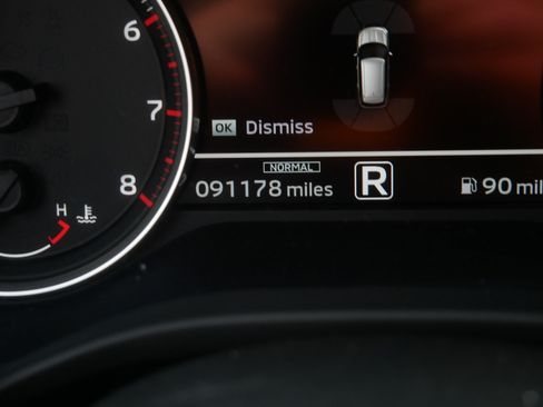 Used 2022 Mitsubishi Outlander SE AWD/4WD image 35