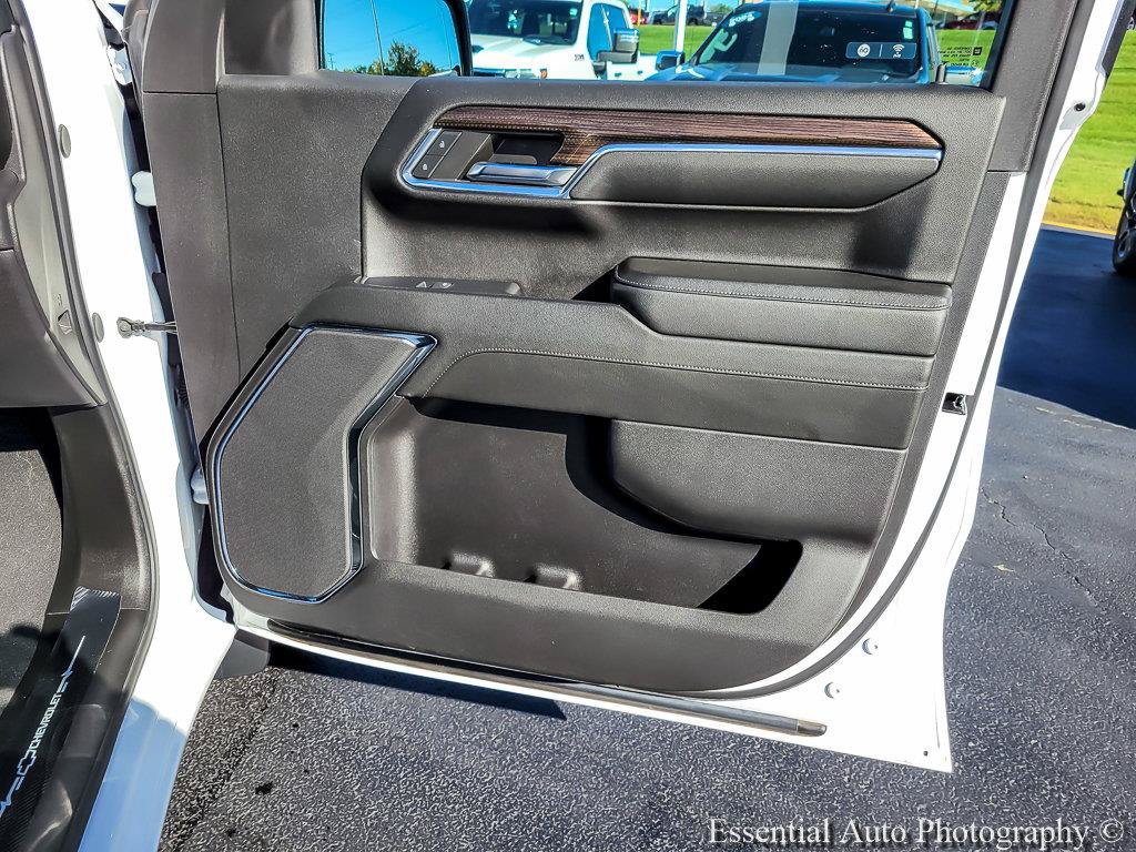Used 2024 Chevrolet Silverado 1500 LT AWD/4WD image 28
