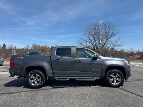 Used 2016 Chevrolet Colorado Z71 image 3