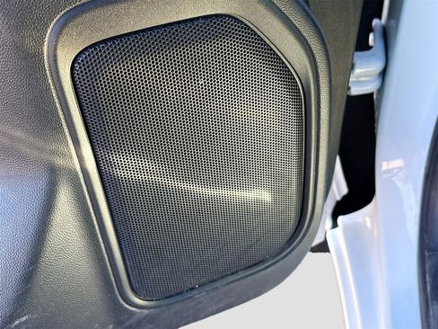 Used 2022 Chevrolet Silverado 1500 LT image 18