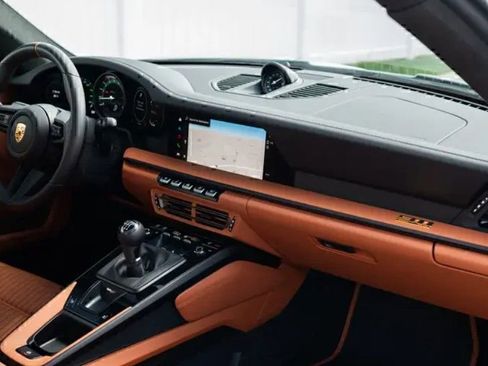 Certified 2024 Porsche 911 GT3 RS RWD image 10