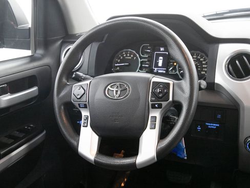 Used 2020 Toyota Tundra SR5 AWD/4WD image 17