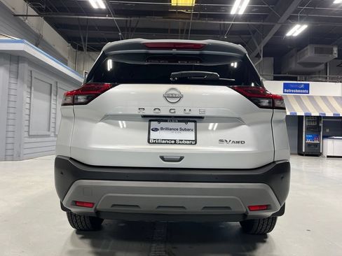 Used 2023 Nissan Rogue SV AWD/4WD image 6