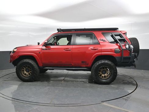 Used 2019 Toyota 4Runner TRD Off-Road AWD/4WD image 8
