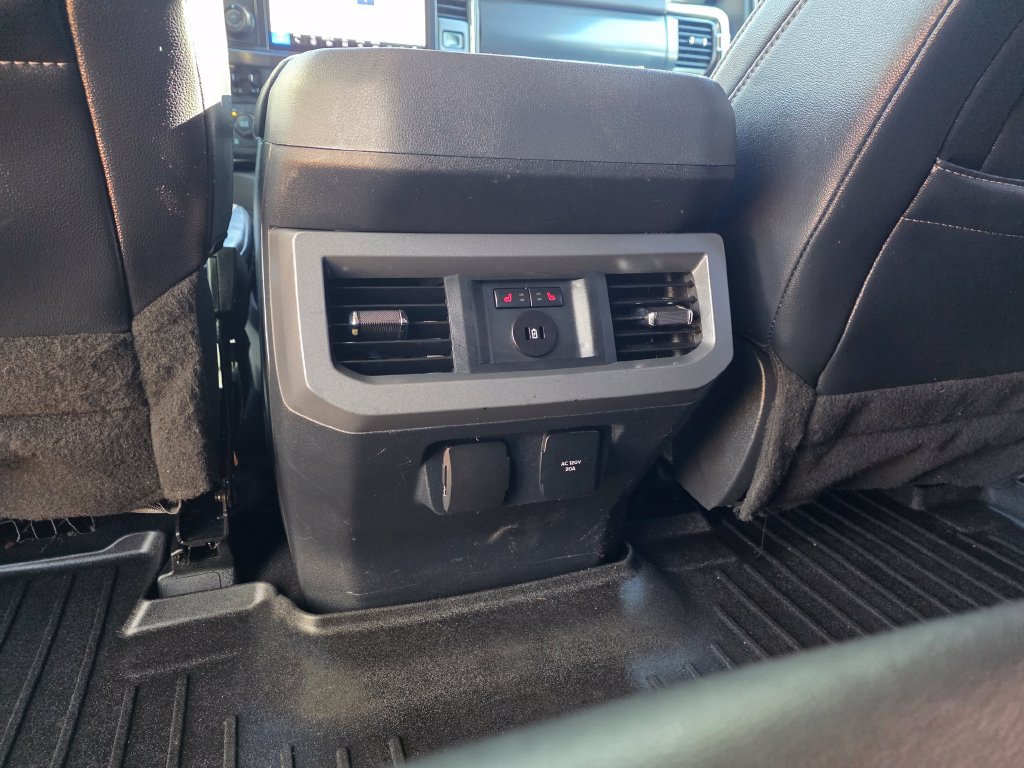 Used 2024 Ford F250 Lariat w/ Lariat Ultimate Package AWD/4WD image 21