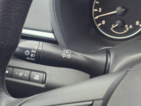 Used 2022 Nissan Altima 2.5 SV image 56