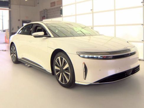 Used 2024 Lucid Air Touring AWD/4WD image 2