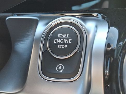 Used 2026 Mercedes-Benz GLB 250 4MATIC image 21
