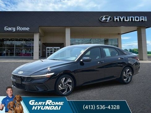 Certified 2025 Hyundai Elantra SEL FWD image 1