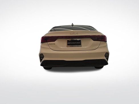 Certified 2023 Kia Forte LXS image 4