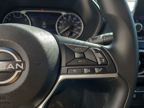 Used 2024 Nissan Sentra SV image 27