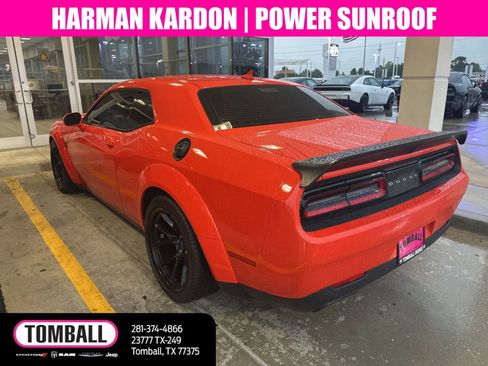 Used 2023 Dodge Challenger SRT Hellcat RWD image 2