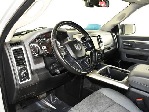 Used 2017 RAM 1500 Big Horn AWD/4WD image 38